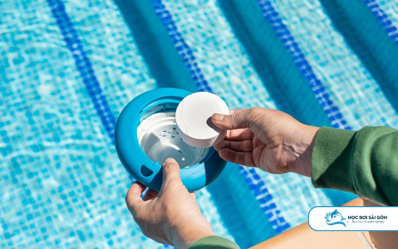 Học Bơi Sài Gòn mang đến dịch vụ vệ sinh hồ bơi theo yêu cầu