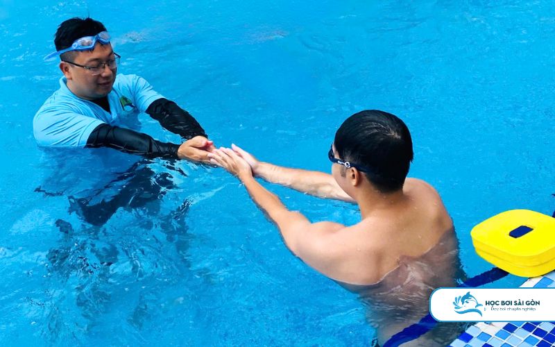 Học Bơi 1 Kèm 1