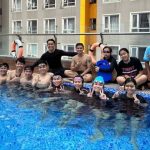 Khóa học bơi kèm nhóm