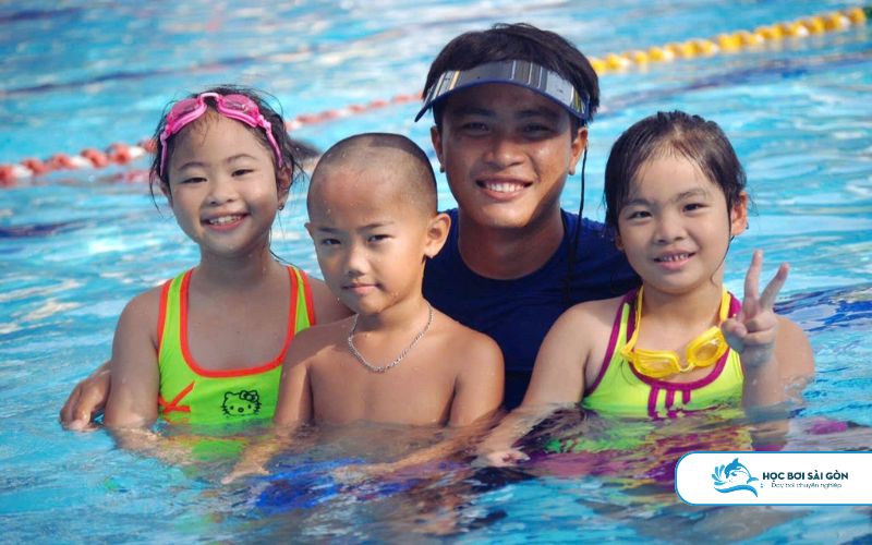 Nội dung học chia thành nhiều giai đoạn cho trẻ dễ dàng thích nghi