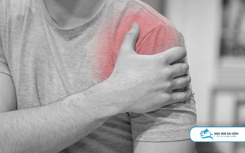 Rủi Ro Chấn Thương Khi Bơi Qúa Nhiều